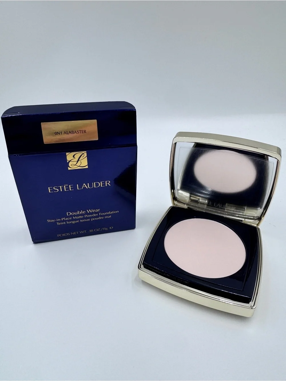 Estée Lauder Double Wear Matte Powder Foundation 0N1 Alabaster